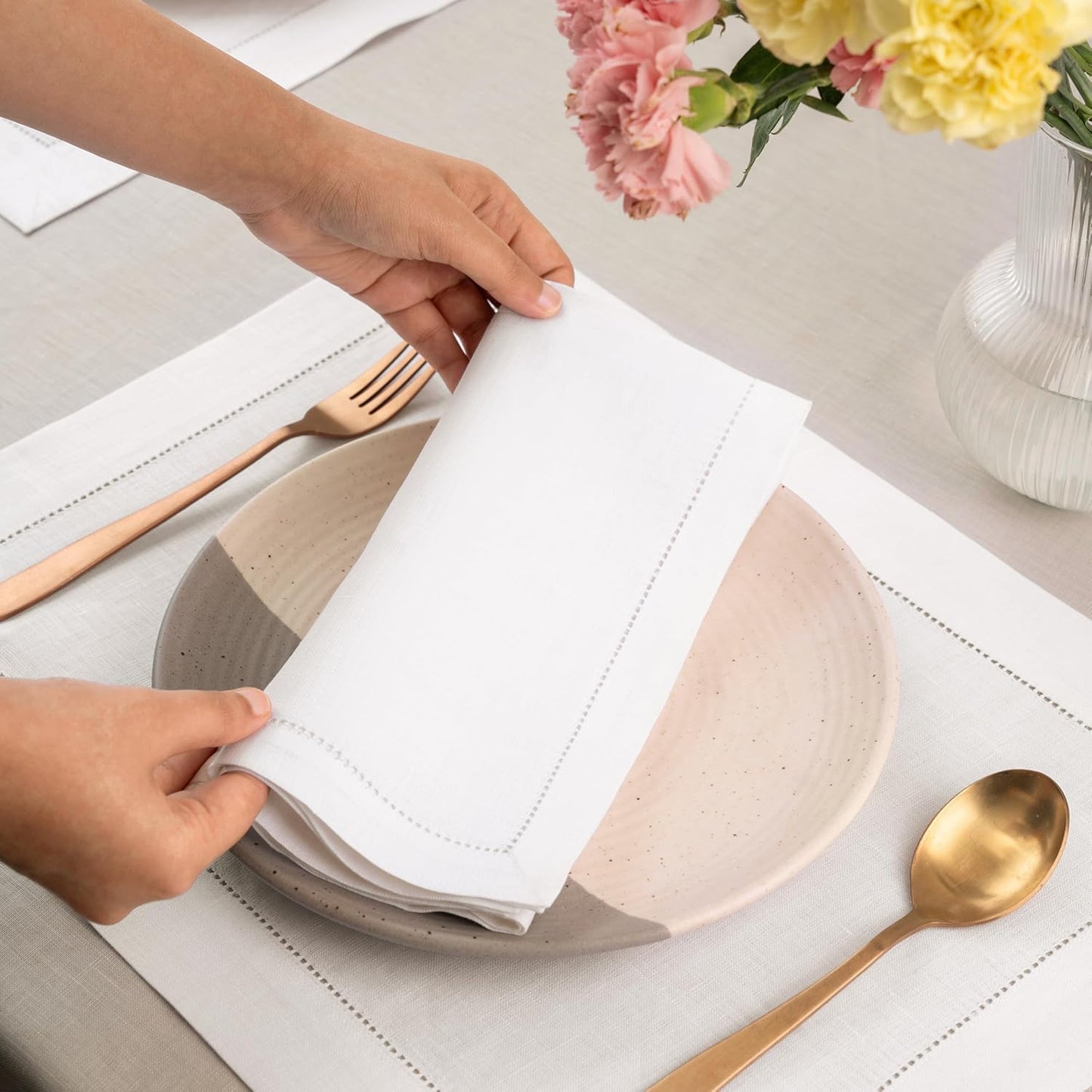 D'Moksha Homes White Linen Napkins Set of 8 - Classic Hemstitch 100% Pure Linen Hemstitch Dinner Napkins 20 x 20 Inch for Fall, Thanksgiving, Christmas, Holiday - Handcrafted and Machine Washable