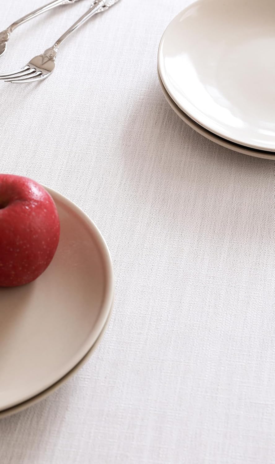 ISAENNE White Tablecloth for Round Tables,Linen Table Cloth Solid Color Plain Simplicity,Heavy Durable Table Cover for Dining Kitchen Decor Party Banquet,Diameter 55"