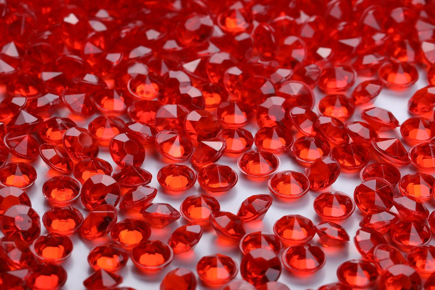 2000 pcs/Pack Wedding Table Scatter Confetti Crystals Acrylic Diamonds 8 mm Rhinestones for Wedding, Bridal Shower, Vase Beads Decorations (8mm, red)