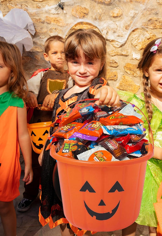 Halloween Chocolate Candy Bulk Mix, 5 Lbs Individually Wrapped Halloween Themed Fun Size Bars in Trick or Treat Tote, Dark and Milk Chocolate Assortment, HERSHEYCookies N Cream Fangs, Dark Cups