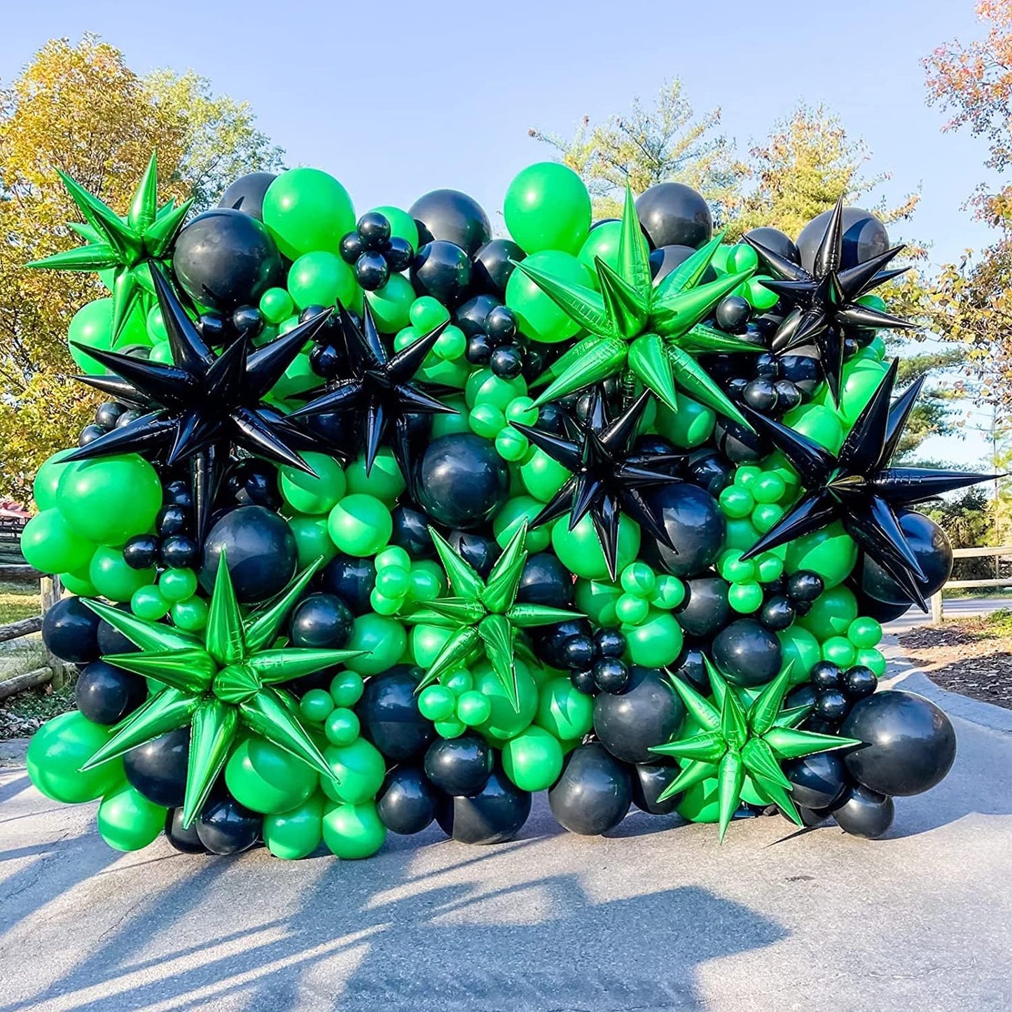 105pcs Green Balloons 12inch Party Latex Balloons for Birthday Dinosaur Baby Shower St. Patrick's Day Summer Jungle Forest Safari Party Decorations