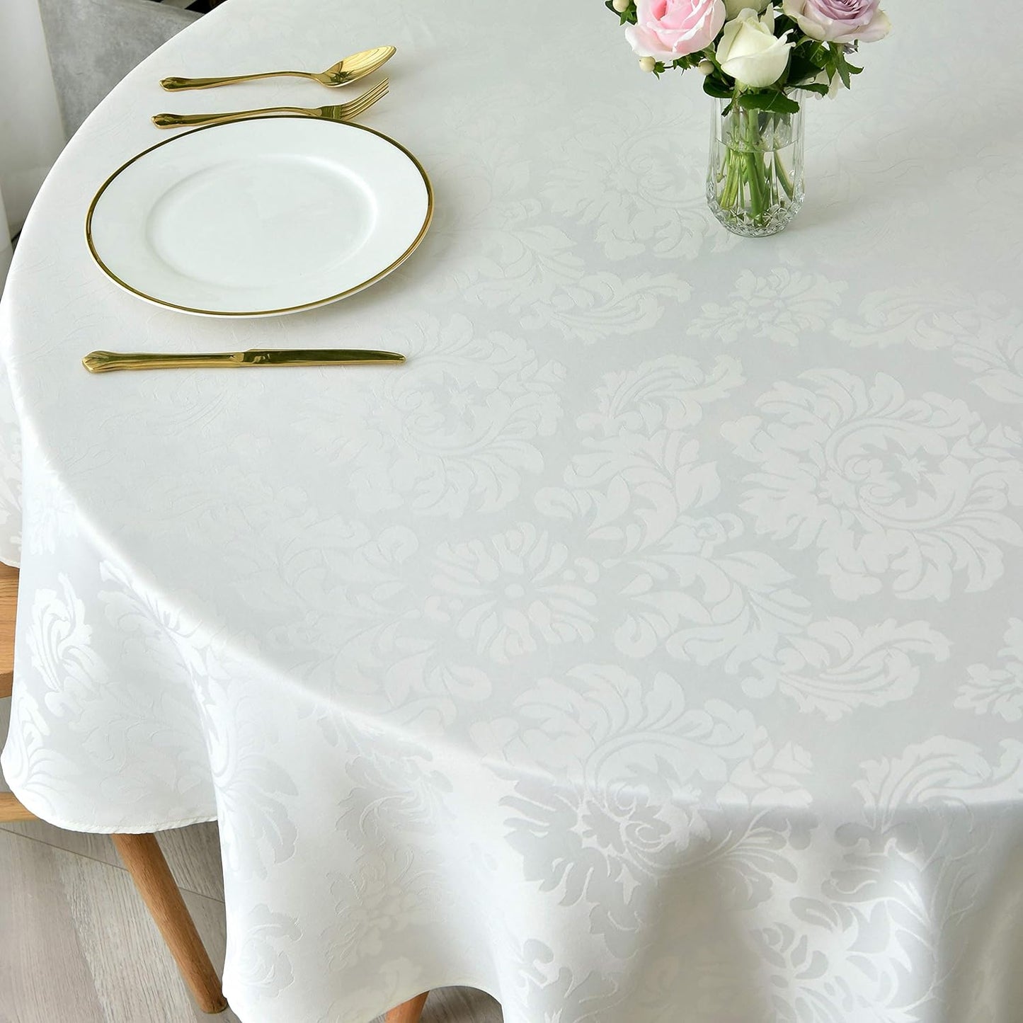 maxmill Round Jacquard Tablecloths Damask Design Spillproof Wrinkle Free Heavy Weight Soft Table Cloth for Circular Table Cover of Buffet Banquet Parties Holiday Dinner Round 90 Inch Ivory