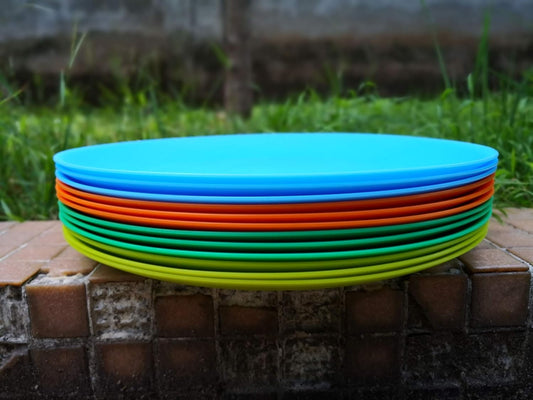 AOYITE Plastic Dinner Plates Reusable BPA Free Dishwasher Safe Microwaveable Plate for Any Occasion, BBQ, Travel, and Events (Multicolor set of 12)