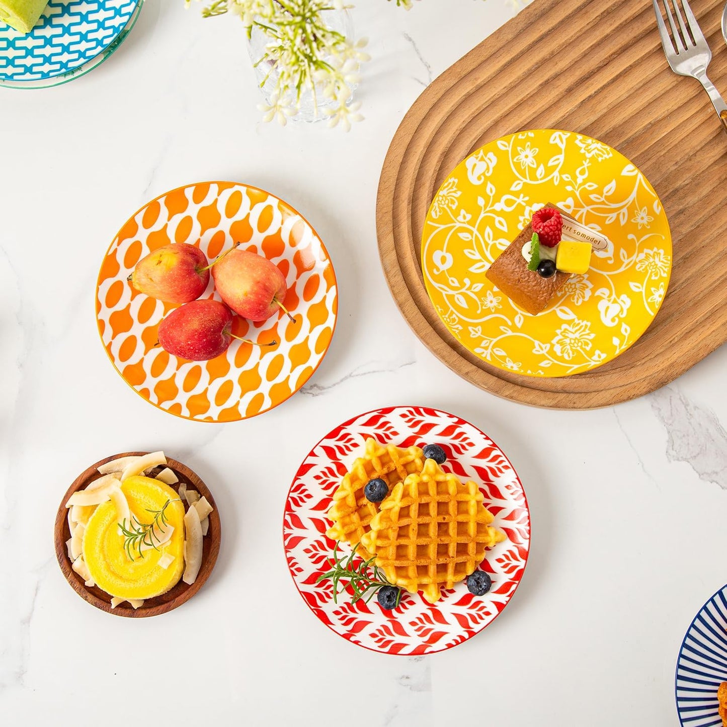 Ceramic Dessert Plates Set - 6 Inch Small Appetizer Plates for Kitchen - Salad Plate for Cake Snacks Side Dish,Gift, Microwave Dishwasher Safe, Assorted Colors