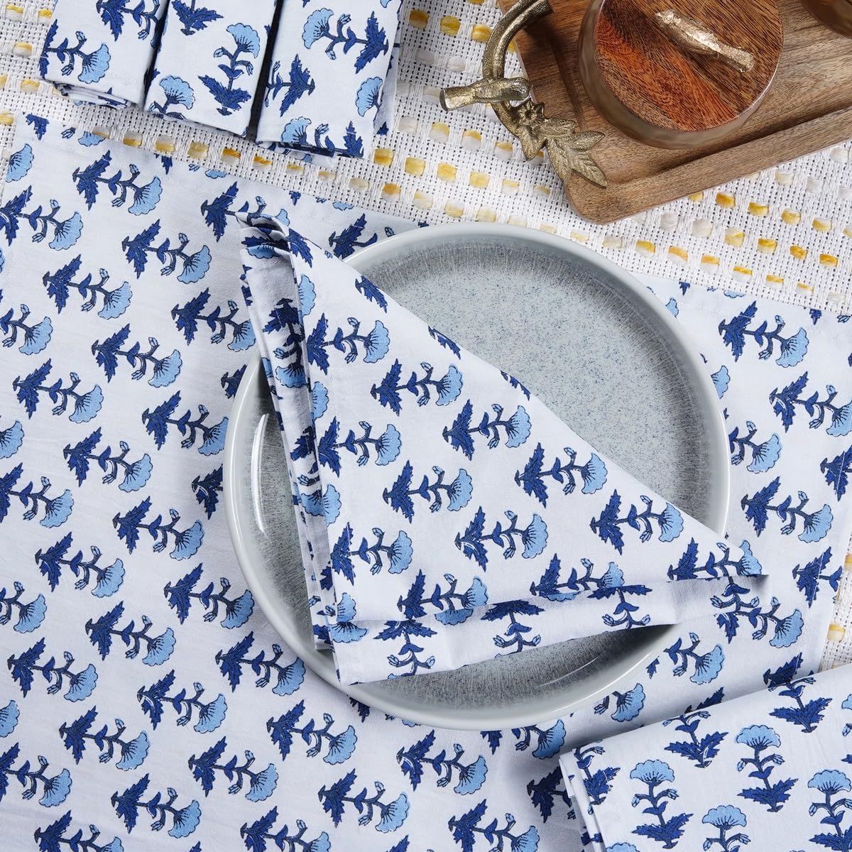 TARAN LIVING Cotton Cloth Napkins Natural Reusable Fall Dinner Napkins Reusable Machine Washable Fabric for Events, Gift, Home Decor - Blue, 18x18 Inches - Pack of 4
