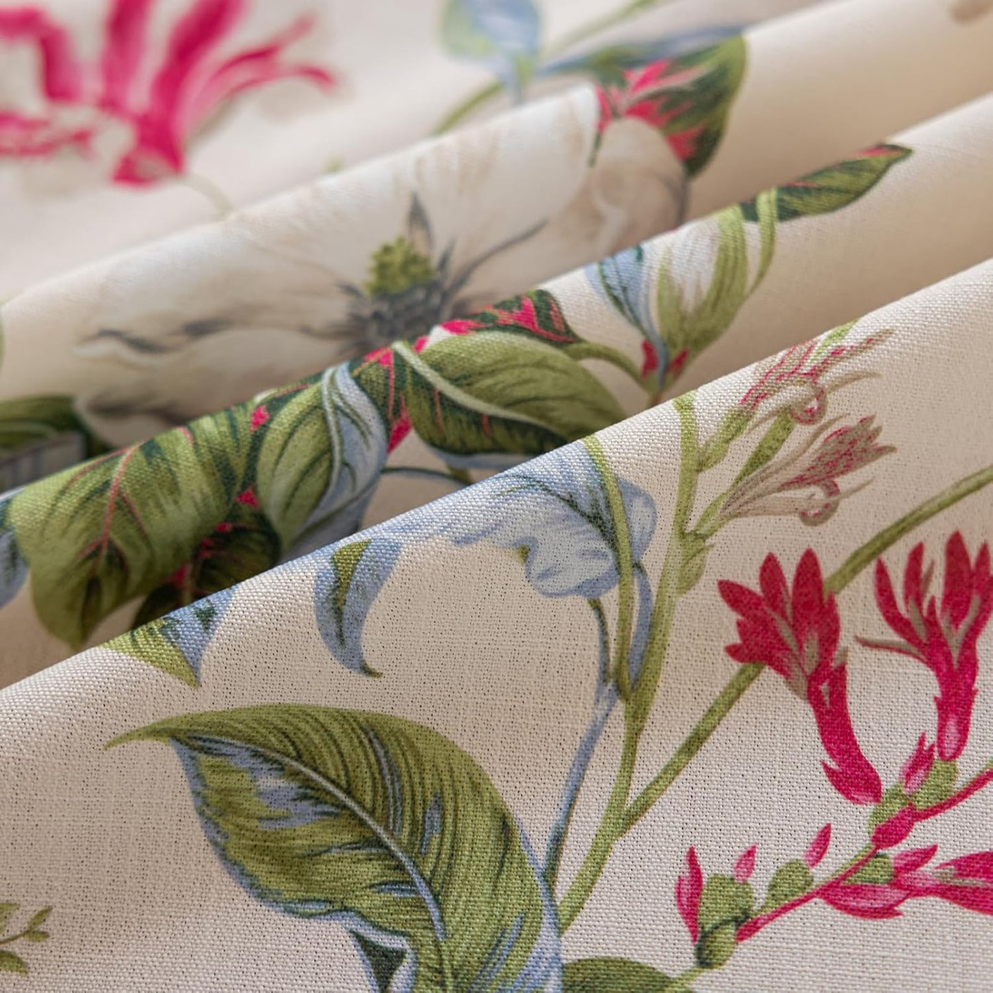 ENJOYBRIDAL Floral Tablecloth - 60 x 102 Inch - Rectangle Picnic Table Cloth Dining Room Wildflower Kitchen 8-10 Seats Table Cover for Camping Washable Vintage Boho Farmhouse Furniture Protector