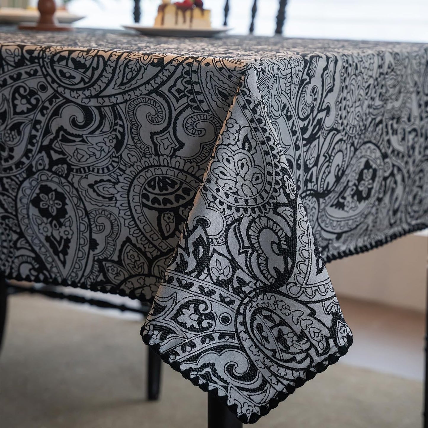 ENJOYBRIDAL Black Paisley Tablecloth - 60 x 120 Inch - Waterproof Vintage Table Cloth Rectangle Farmhouse Jacquard Dining Table Cover 10-12 Seats Picnic Patterns Camping Washable Furniture Protector