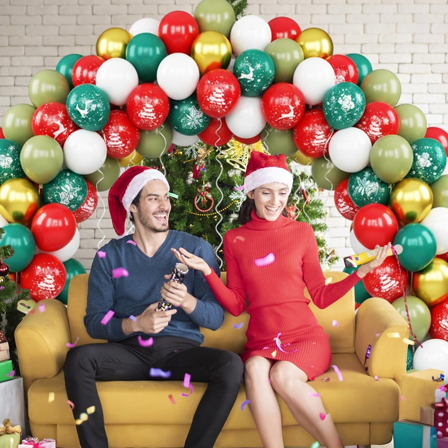 Christmas Balloons, Red Green Gold Balloons with Tree Elk Santa Claus Print Balloon, Retro Green Gold Red and White Xmas Party Balloon for Christmas Birthday New Year Winter Holiday Party Decorations
