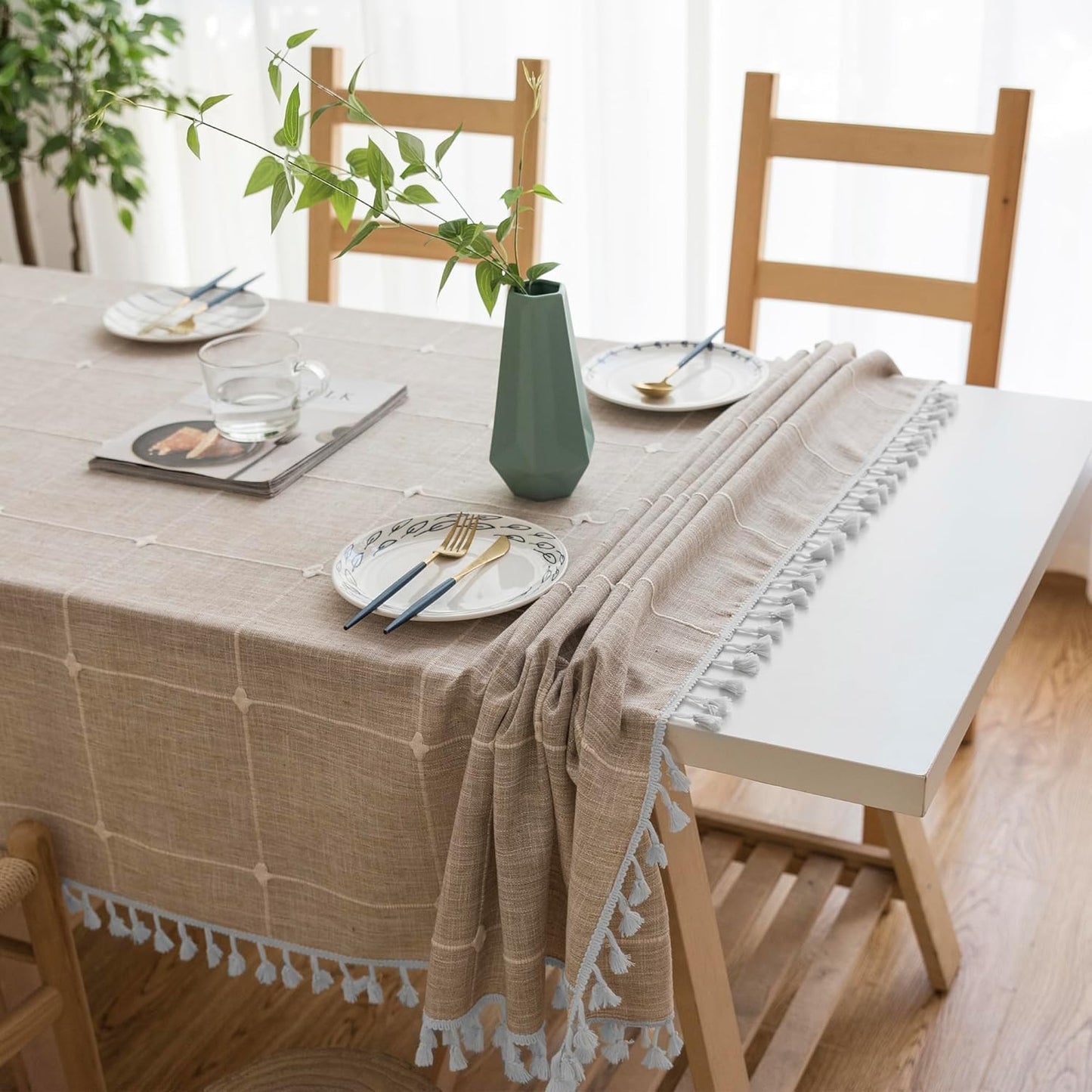 Oubonun Cotton Linen Rectangular Tablecloth - Wrinkle Resistant & Waterproof - Machine Washable Table Cloth with Tassels for Kitchen & Dining, 55''x70'', 4-6 Seats