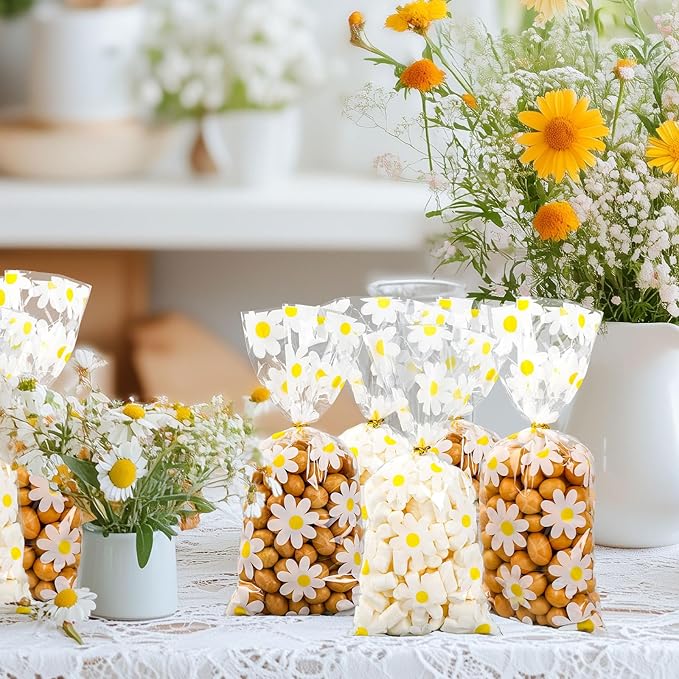 Whaline 100Pcs Daisy Cellophane Bag with Gold Twist Ties White Flower Plastic Candy Cookie Bags Floral Cello Goodie Bags for Spring Summer Boho Hippie Daisy Flower Party Birthday Baby Shower Wedding