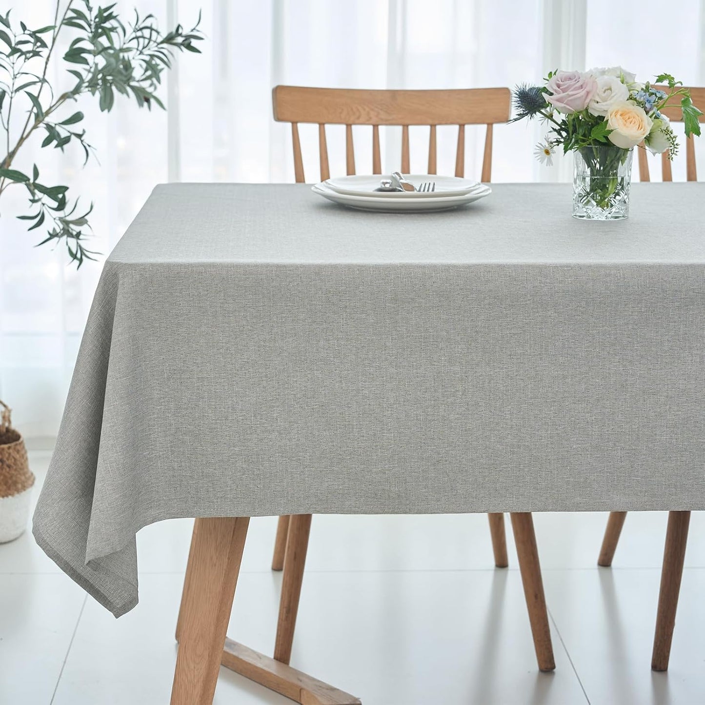maxmill Rectangular Tablecloth Linen Texture Stain Proof Waterproof Wrinkle Free Spillproof Washable Fabric Table Cloth Farmhouse Tablecloths for Dining Room Party Holiday, 60 x 140 Inch, Light Grey