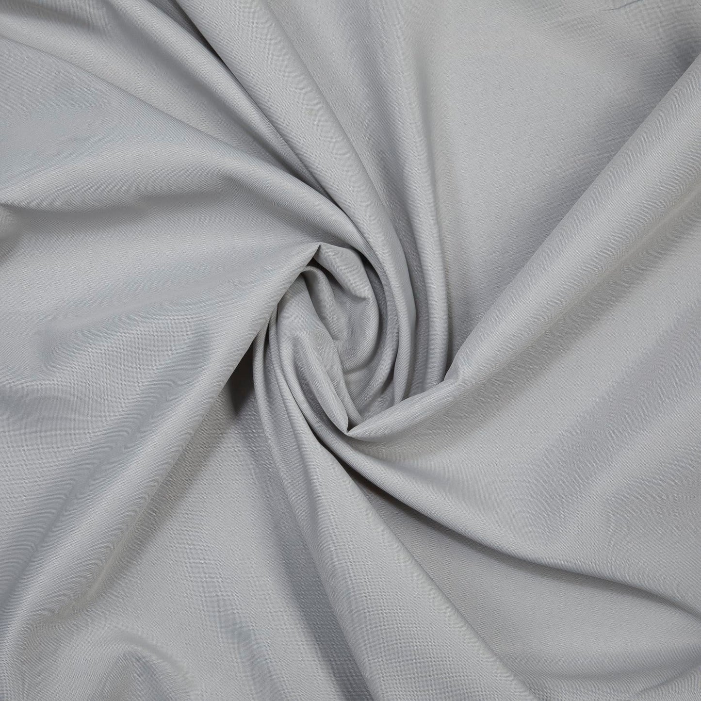 Gee Di Moda Rectangle Tablecloth - 90 x 132 Inch Silver Table Cloth for 6 Foot Table with Floor-Length Drop - Heavy Duty Washable Fabric - 6 Ft Buffet Table, Holiday Party, Wedding & Baby Shower