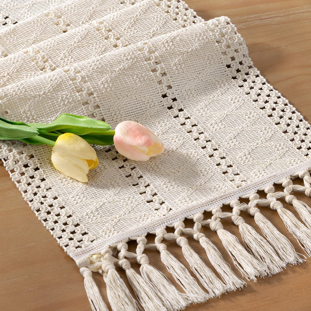 Socomi Boho Table Runner Macrame Long Fall Thanksgiving Farmhouse Woven Cotton Linen Rustic Coffee Table Runner with Tassels for Dresser Scarf Home Decor Dining Room 12x108 inch Beige