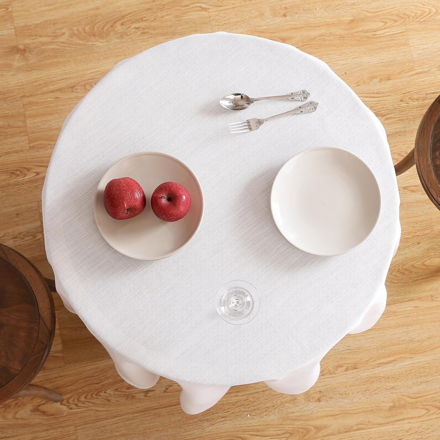 ISAENNE White Tablecloth for Round Tables,Linen Table Cloth Solid Color Plain Simplicity,Heavy Durable Table Cover for Dining Kitchen Decor Party Banquet,Diameter 55"