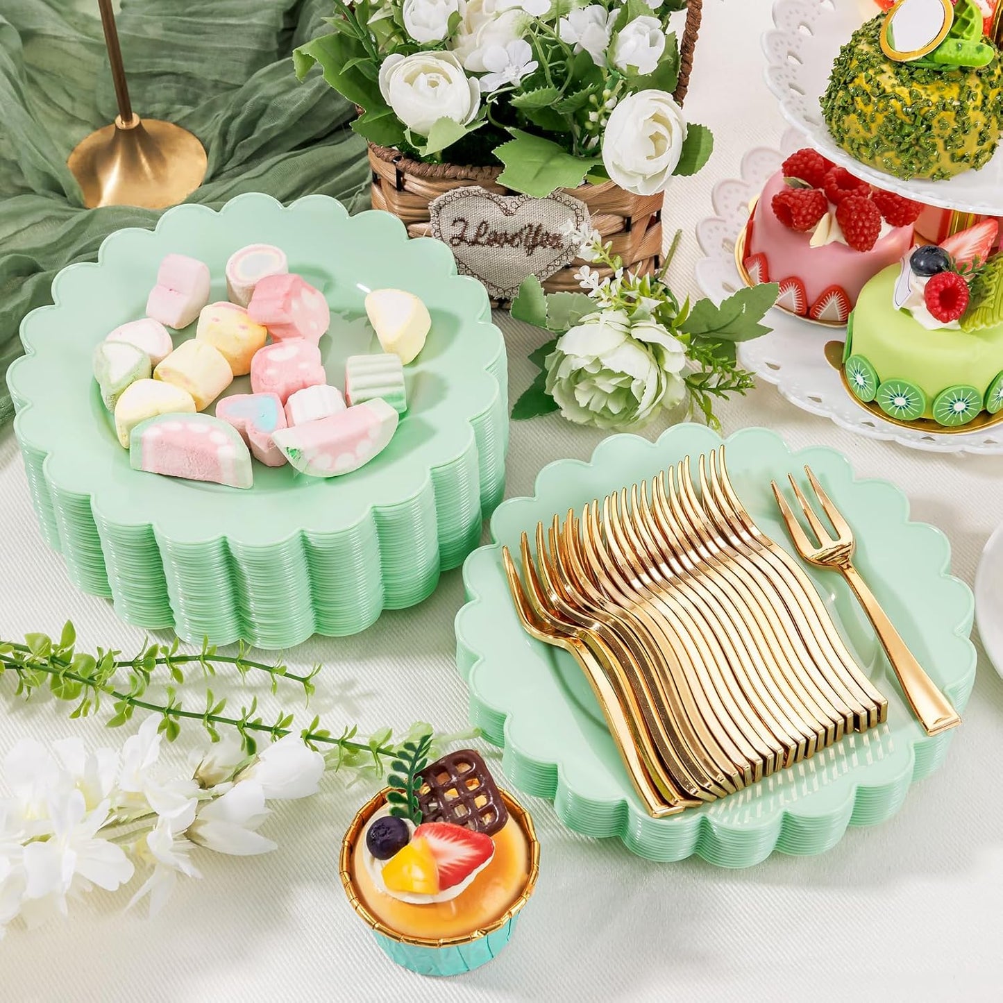 LIYH 200 Pcs Sage Green Plastic Disposable Plates and Gold Forks 7.5 Inch Scalloped Dessert Appetizer Plates, Cake Forks 5" for Wedding Holiday Party Self-Service Dining Table Decoration
