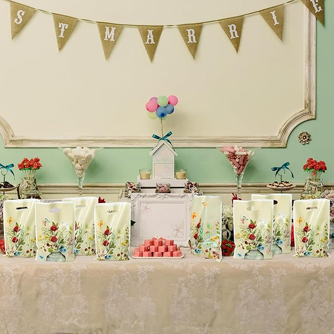 Vintage Wildflower Party Favor Bags - 50Pcs Plastic Retro Wild Flowers Candy Treat Gift Bag with Handles Butterfly Snack Goodie Gift Sacks Wedding Birthday Party Supplies Baby Shower Decor
