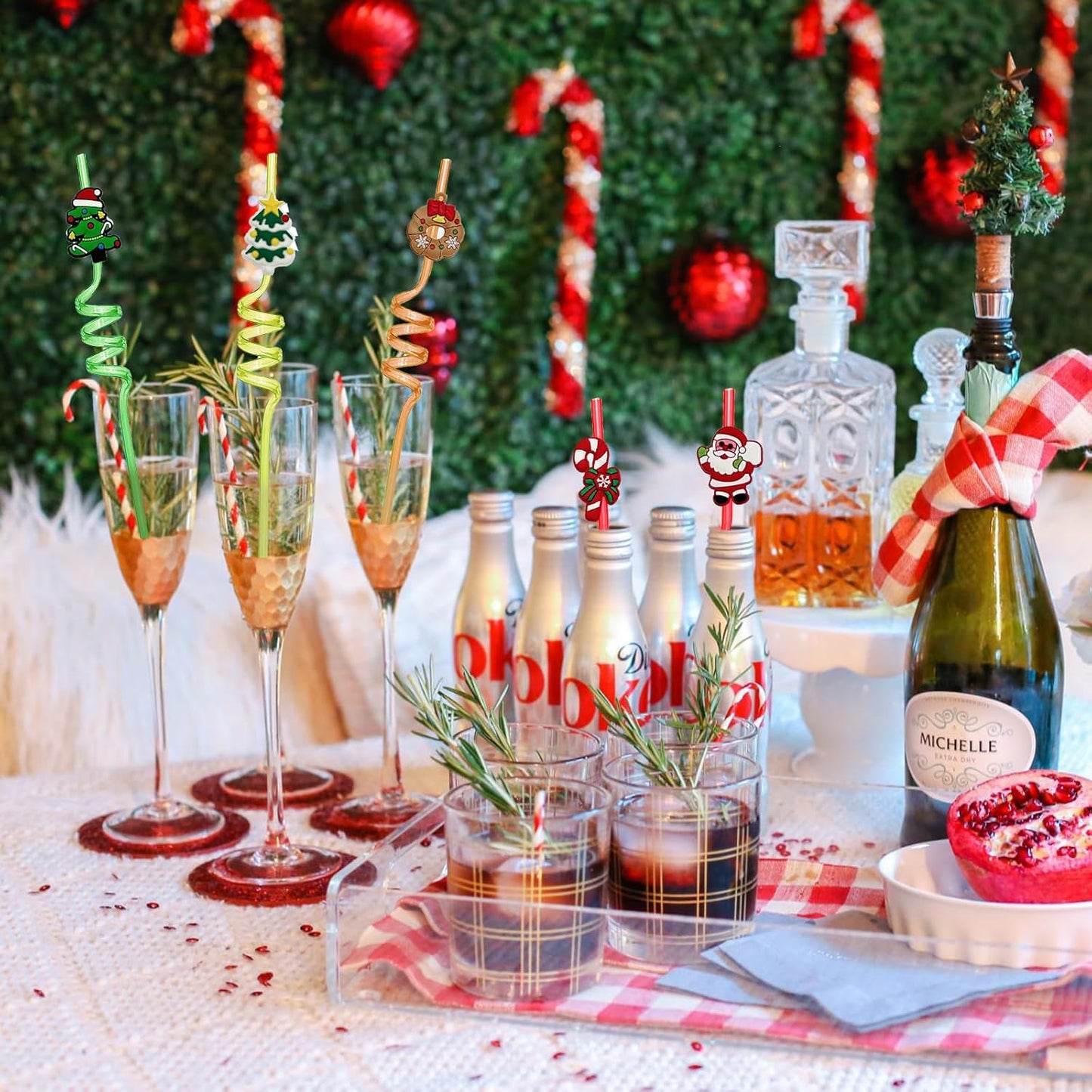 30 Pcs Christmas Drinking Straws Reusable with Cartoon Decorations, Xmas Theme Party Plastic Straw, Santa Claus Snowman Christmas Tree Straws for Kids Adults Christmas Party Supplies, 15 Styles