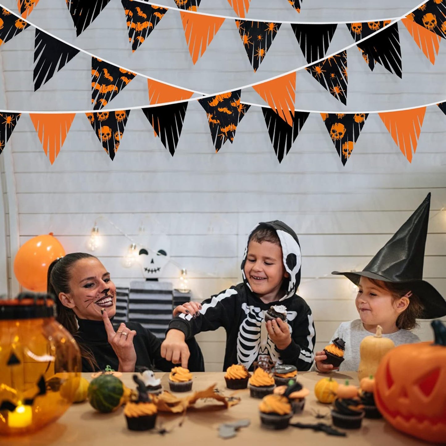 32Ft Orange Black Pennant Banner Spider Skull Bats Fabric Triangle Flag Bunting Garland Streamers Halloween Party Decoration for Halloween Birthday Thanksgiving Wedding Home Outdoor Party Supplies