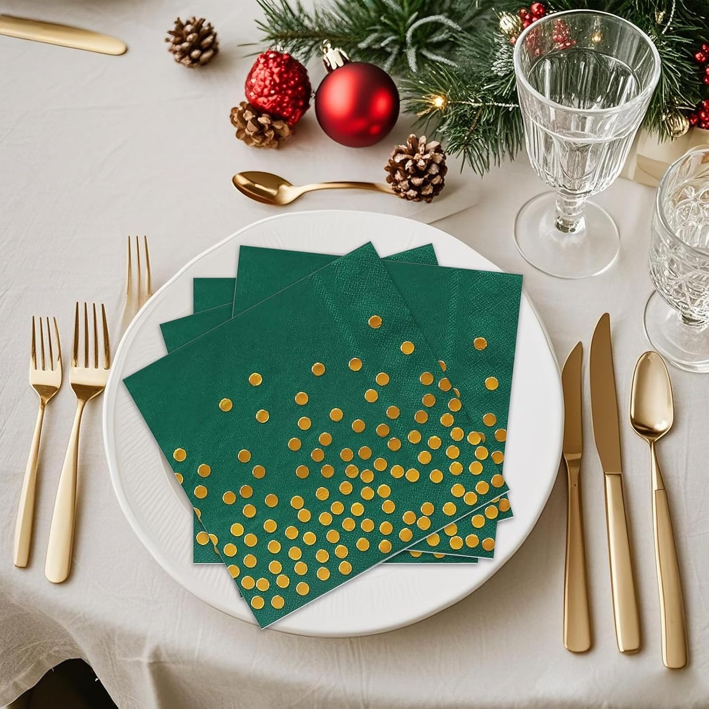 100 Pack 6.5x6.5 Inch Disposable Green and Gold Cocktail Napkins