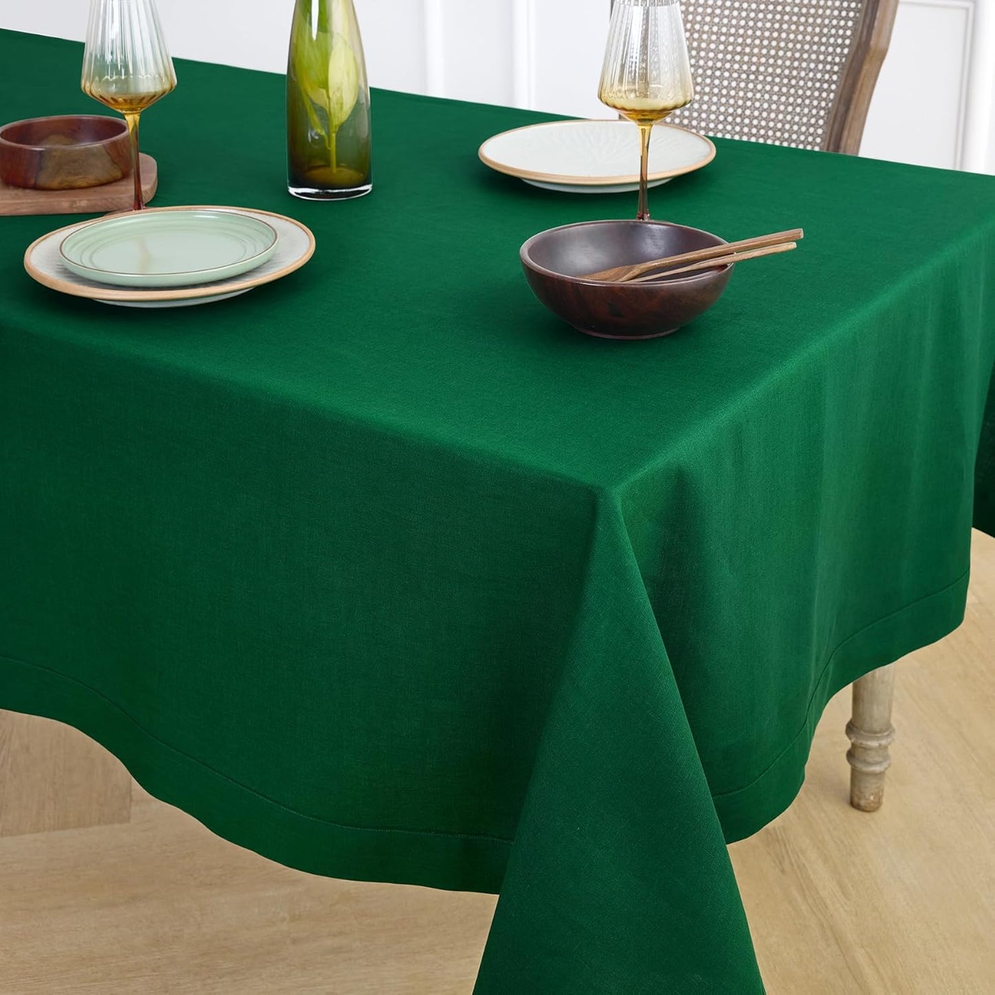Solino Home Linen Tablecloth 60 x 132 Inch - 100% Pure Linen Christmas Green Table Cloth for Rectangle Tables - Fete, Machine Washable Tablecloth for Thanksgiving