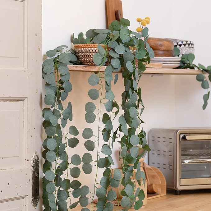 CQURE 16Pcs Eucalyptus Garland,Artificial Eucalyptus Leaves Table Greenery Garland Wreath Vines for Wedding Party Table Fireplace Bedroom Wall Room Decor