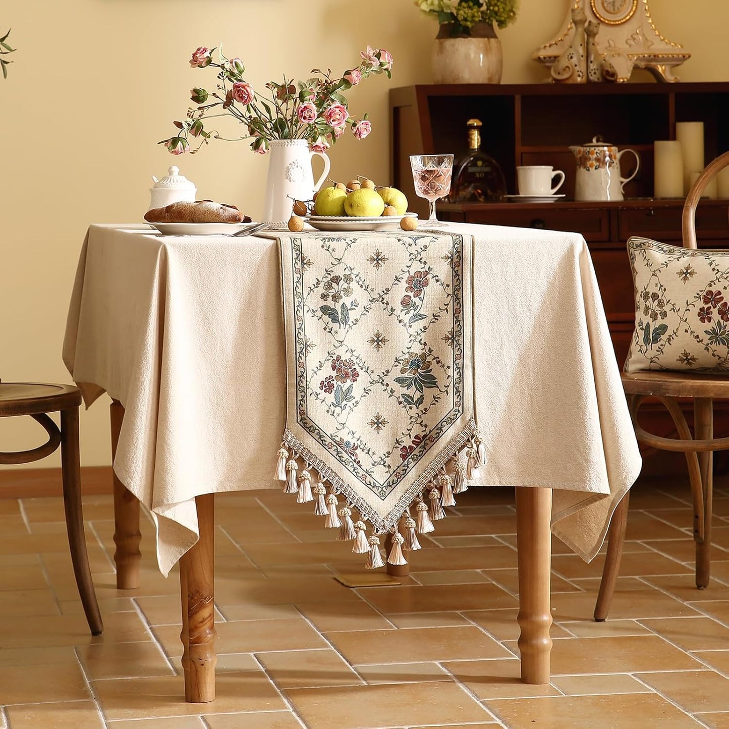 patdrea Designer Vintage Floral Linen Table Runner 102 Inch Long,Beige Cottage Rustic Bouquets Pattern Table Mat,Decor for Kitchen Dining Table Coffee Table Cabinet Banquet Christmas ,12"*102"