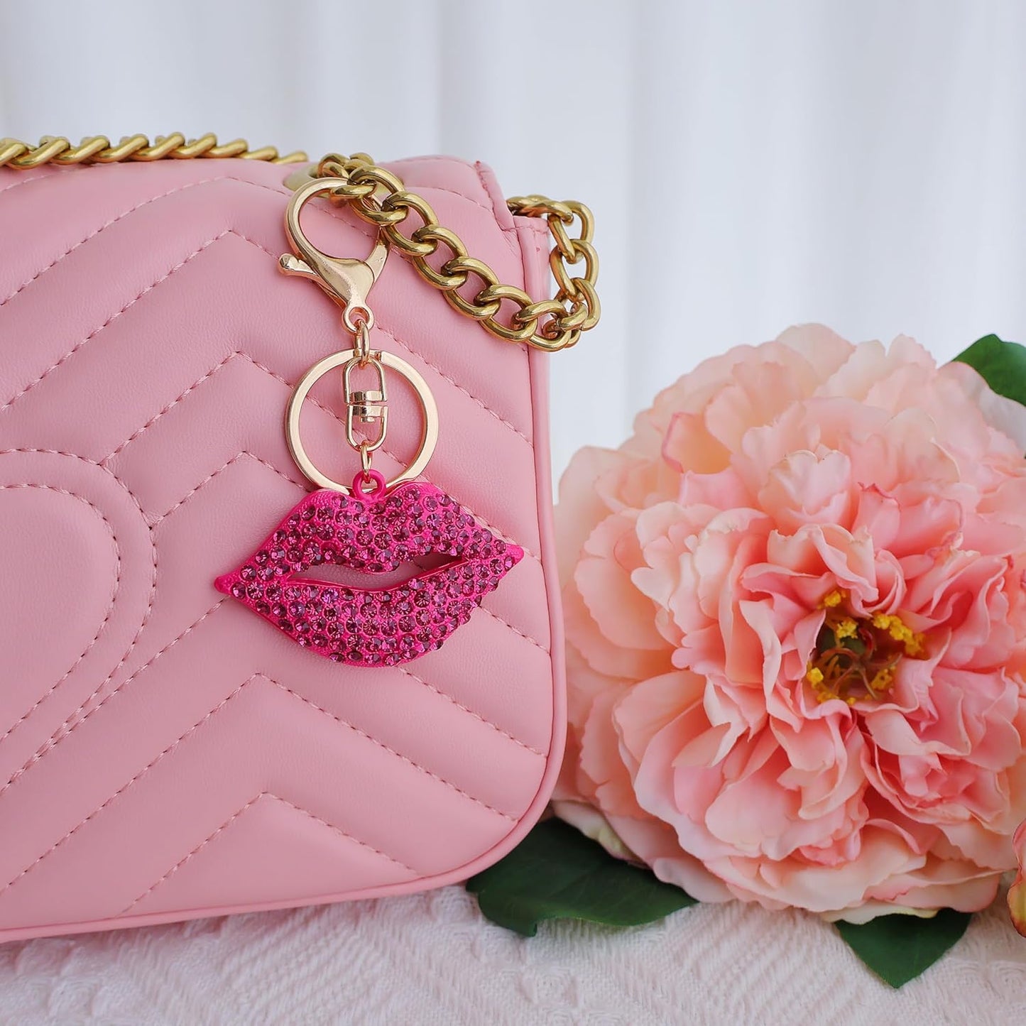 Key Chains Women Cute Keychains for Women Funny Keychain for Her Sister Girl Birthday Gift Bag Wallet Accessories