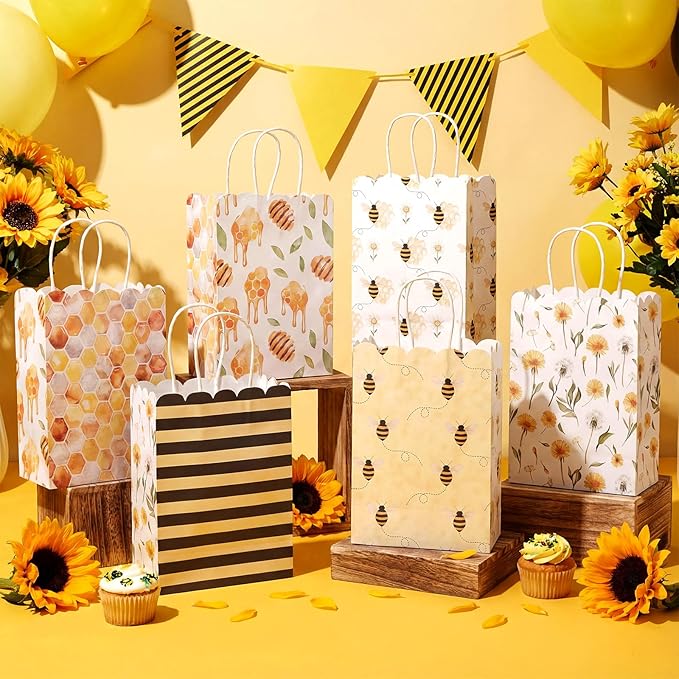 Kolldenn 24 Pcs Bee Party Gift Bags with Handles Paper Candy Treat Goodie Bags Scalloped for Birthday Decoration for Bridal Baby Shower Tea Party Supplies