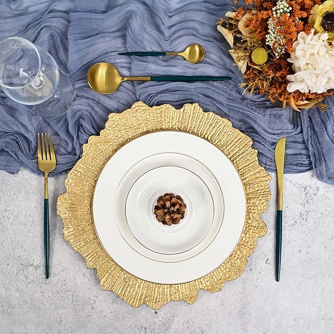 Pesonlook 24Pcs Gold Charger Plates Round 13inch, Reef Plate Chargers for Dinner, Bulk Plastic Floral Table Charger Plates for Dinner Wedding Party Event Table Setting Decoration(Gold)