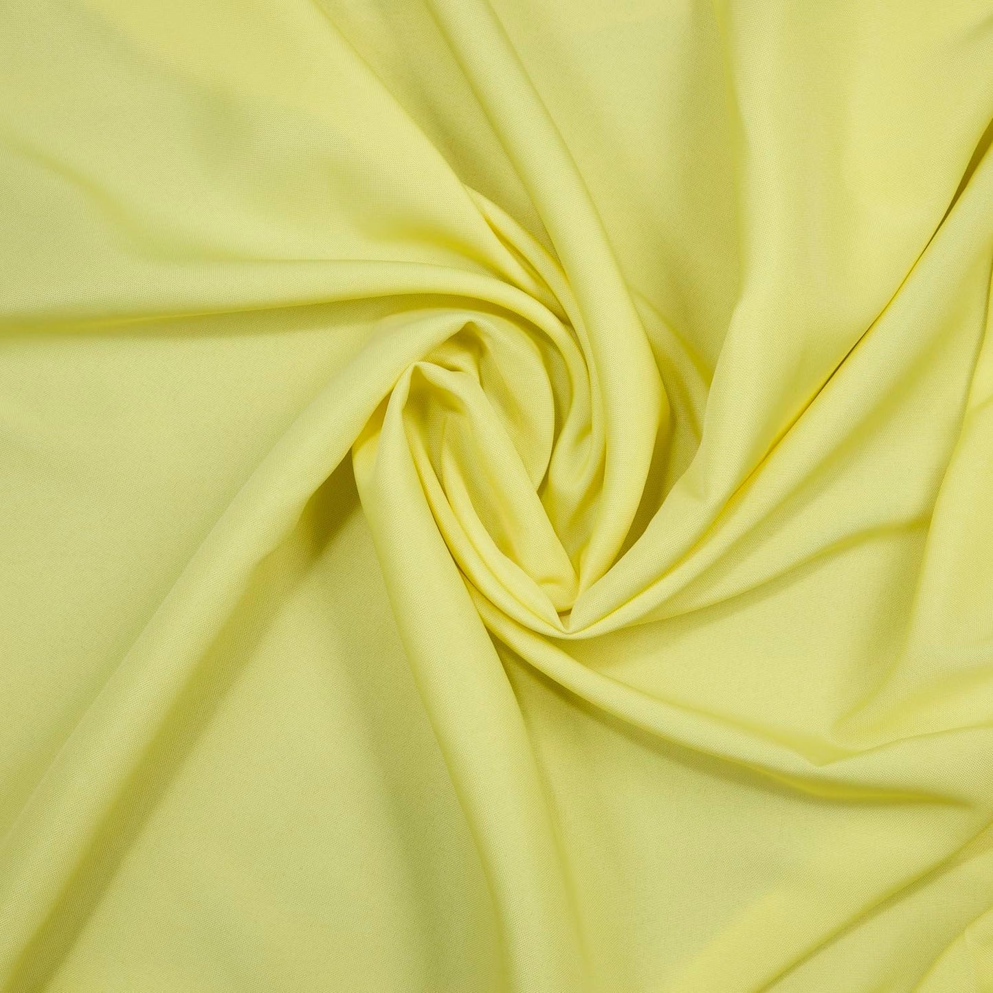 Gee Di Moda Rectangle Tablecloth - 90 x 132 Inch Yellow Table Cloth for 6 Foot Table with Floor-Length Drop - Heavy Duty Washable Fabric - 6 Ft Buffet Table, Holiday Party, Wedding & Baby Shower