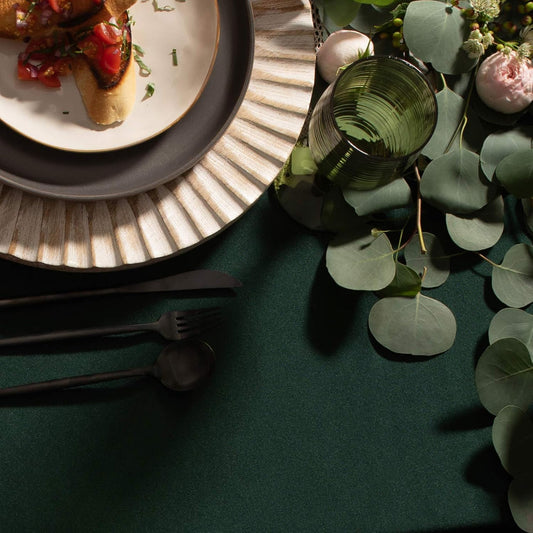 Gee Di Moda Rectangle Tablecloth - 60 x 126 Inch Hunter Green Table Cloth for 8 Foot Rectangle Table - Heavy Duty Washable Fabric - for 8 Ft Buffet Table, Holiday Party, Dinner, Wedding & Baby Shower