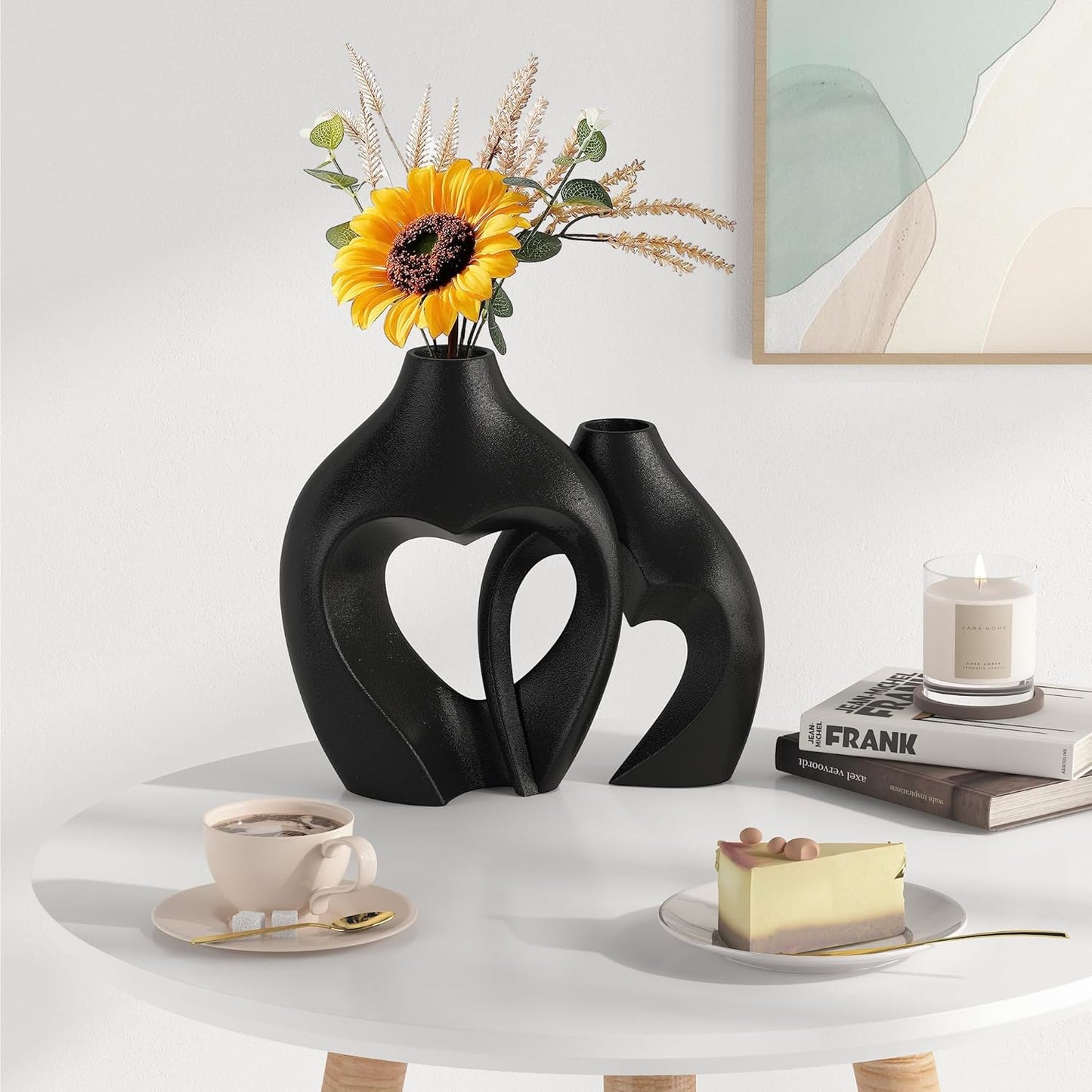 Black Vases for Decor, Heart Shaped Ceramic Vase Set of 2, Nordic Heart Shaped Vases, Minimalist Decorative Vase for Table Centerpiece Wedding Dining Living Room Office House Decoration