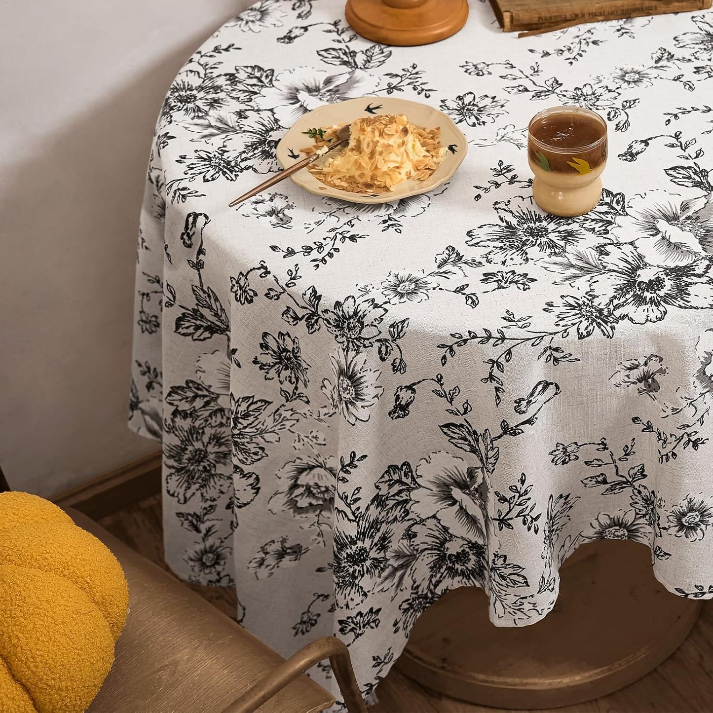 jinchan Linen Table Cloth 52 x 70 Inch with Black Flower Print Farmhouse Beige Linen Blend Cloth for Rectangle Dining Table Washable Cottage Table Cover Home Decor 1 Panel Floral Black on Beige
