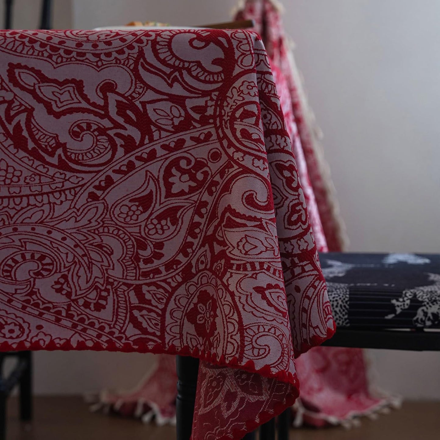 ENJOYBRIDAL Red Paisley Tablecloth - 60 x 102 Inch - Waterproof Rectangle Table Cloth Jacquard Washable Dining Polyester Table Cover 8-10 Seats Picnic Camping Boho Farmhouse Furniture Protector