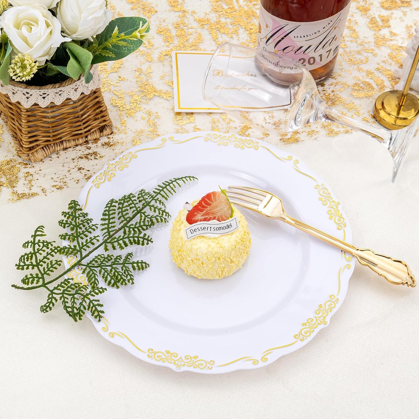 DaYammi 60PCS White and Gold Plastic Plates, Thanksgiving Plates Disposable Heavy Duty Disposable Platos Premium 10inch White Dinner Platos Hard Plastic Plate for Party Wedding Bridal Shower