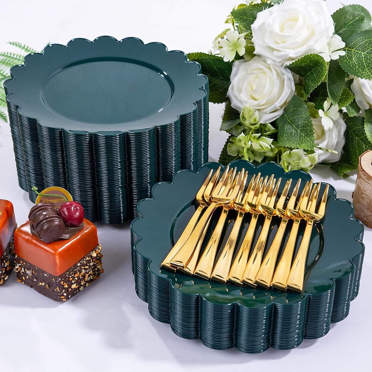 LIYH 200 Pcs Drak Green Christmas Plastic Plates - Disposable Dessert Plates with Gold Forks, Gold Cake Forks 5", Plastic Cake Plate 7.5" for Christmas Holiday Party Table Decoration