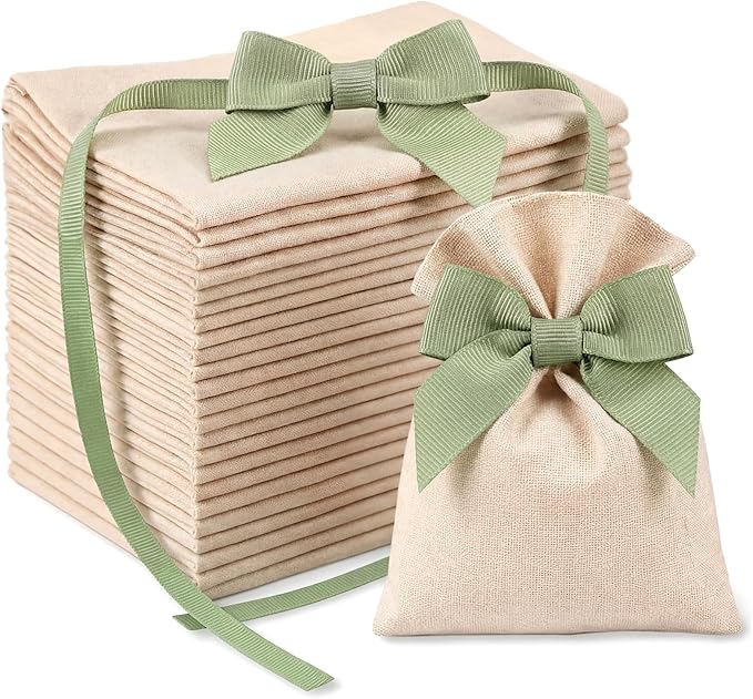Windyun 30 Pcs Bow Wedding Burlap Gift Bag 6 x 4 Inch Ivory White Cotton Burlap Gift Bags with Sage Green Ribbon Bow Boho Small Reusable Pouches for Wedding Bridal Shower Baby Shower Party Favor