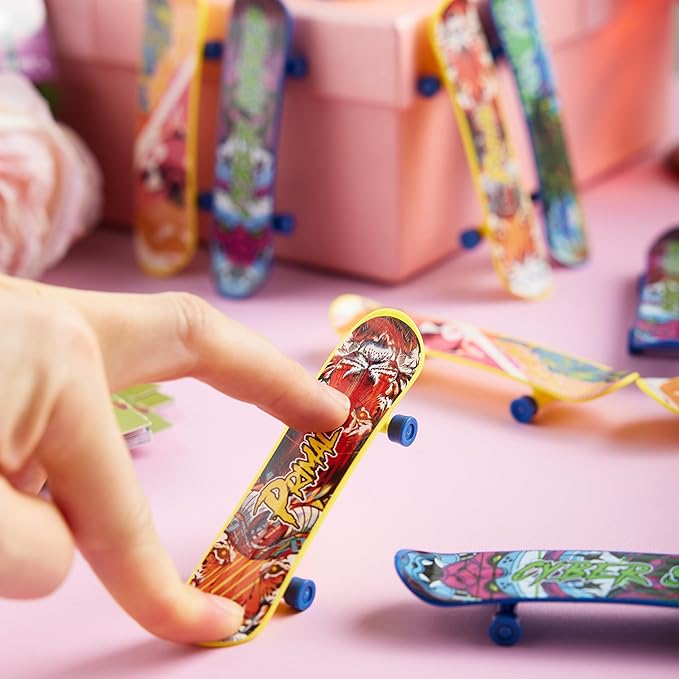 JOYIN 28 Pcs Valentines Day Finger Skateboards with Cards for Kids, Valentine Party Favor, Greeting Cards, Classroom Exchange Prizes, Holiday Reward Gifts, Finger Skateboard Toys
