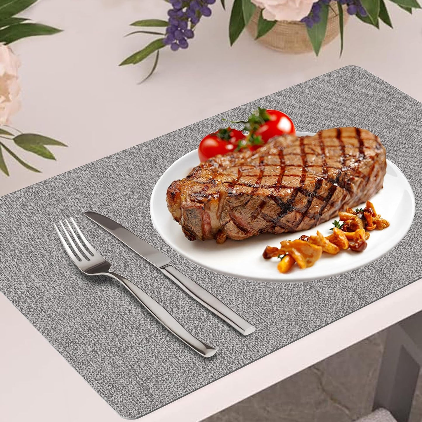 DOLOPL Placemats Set of 6, Faux Leather Heat Resistant Place Mats for Dining Table, Waterproof Oilproof Wipeable Washable Table Mats, Easy to Clean Anti-Slip Tablemats for Kitchen Party, Outdoor, Gray