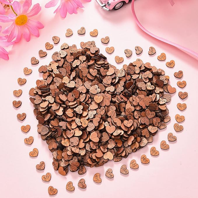Blulu 1000 Pcs Small Wooden Heart Confetti for Craft Rustic Wedding Table Love Heart Centerpieces Decorations Mr Mrs Love Cake Decoration Gift for DIY Wedding Party Table Cake(Cute Style)