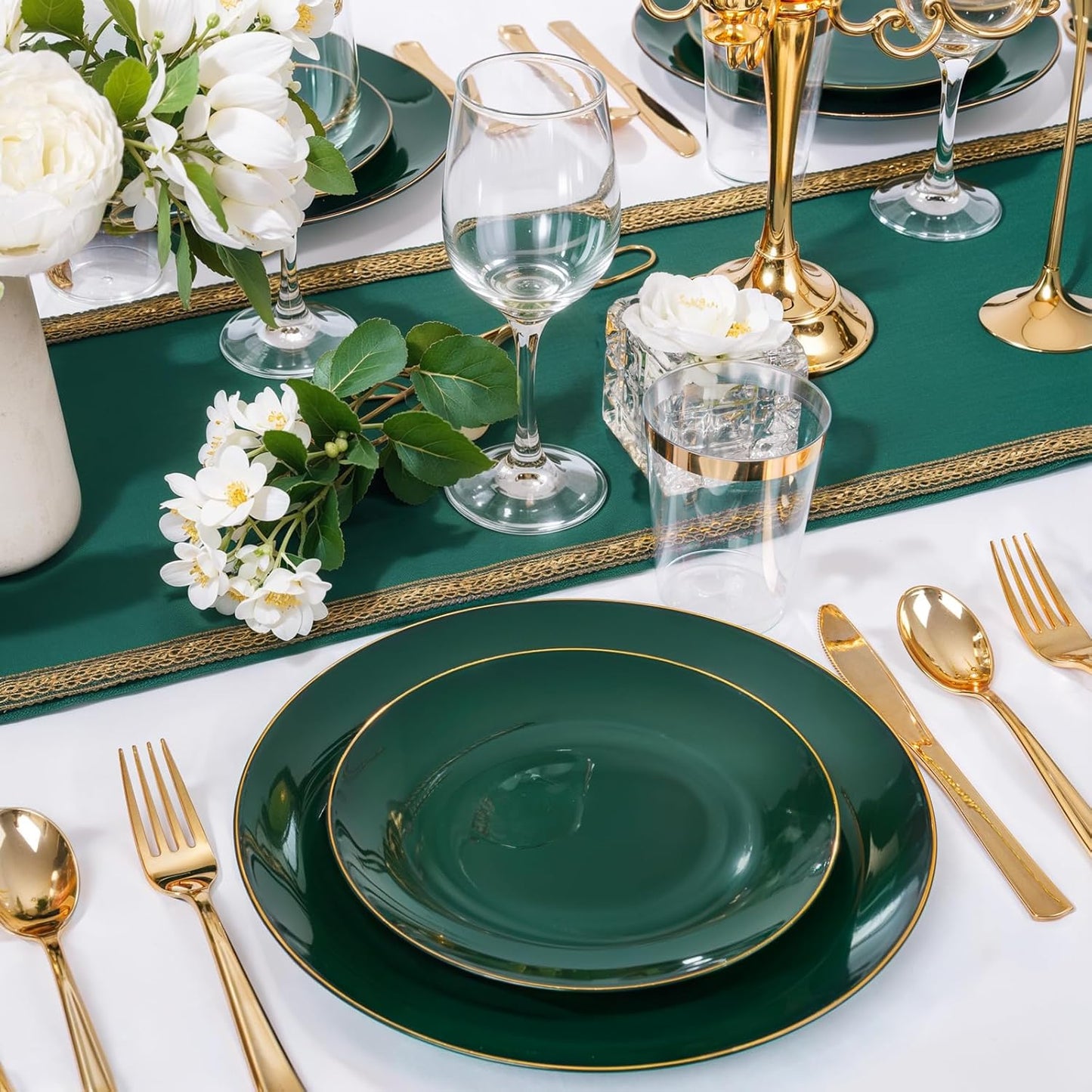 Nervure 100Pcs Green and Gold Plastic Plates - 7.5inch Disposable Green Dessert/Salad Plates - Heavy Duty Plastic Plate Ideal for Wedding & Party & Christmas