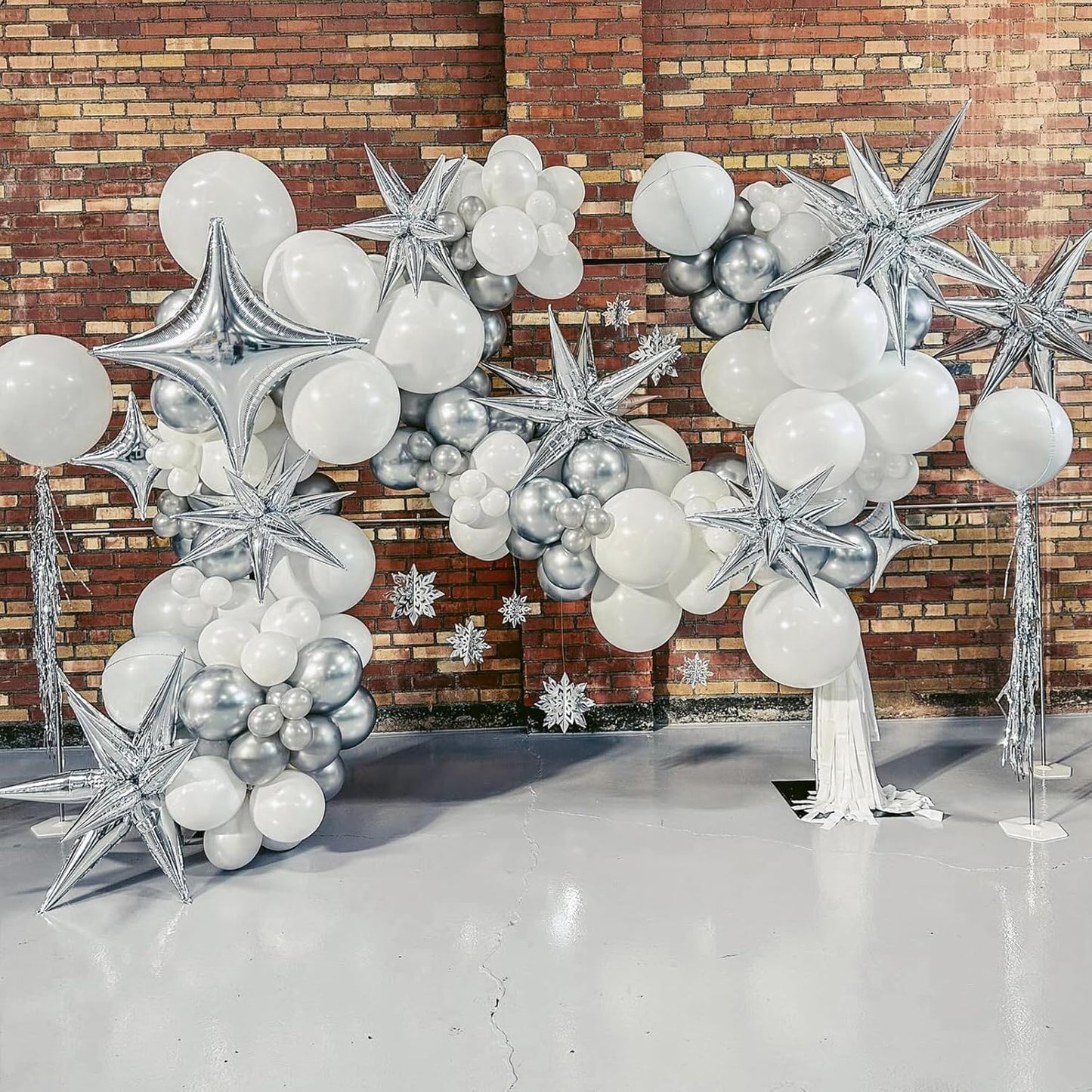 Silver Star Balloons,Explosion Star Balloons Kit with 6Pcs 22Inch Cone Star Foil Balloons and 10Pcs 10Inch Four Pointed Star Balloons for Birthday Anniversary Disco Party Decorations