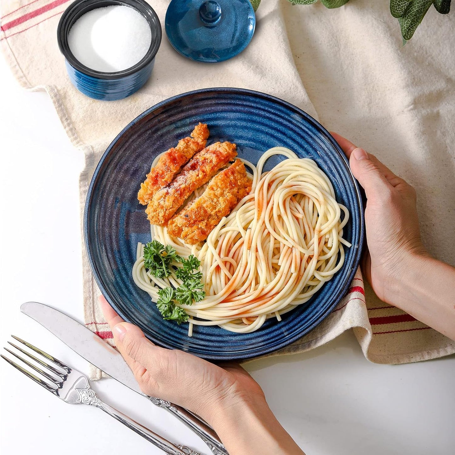 Hasense Pasta Bowls, 32 Oz Ceramic Serving Bowls Set of 4-8.7 Inch Serving Dishes for Salad, Pasta, Soup, Fruit - Blue Dinner Plate Bowls for Home Gift, Dishwasher & Microwave Safe