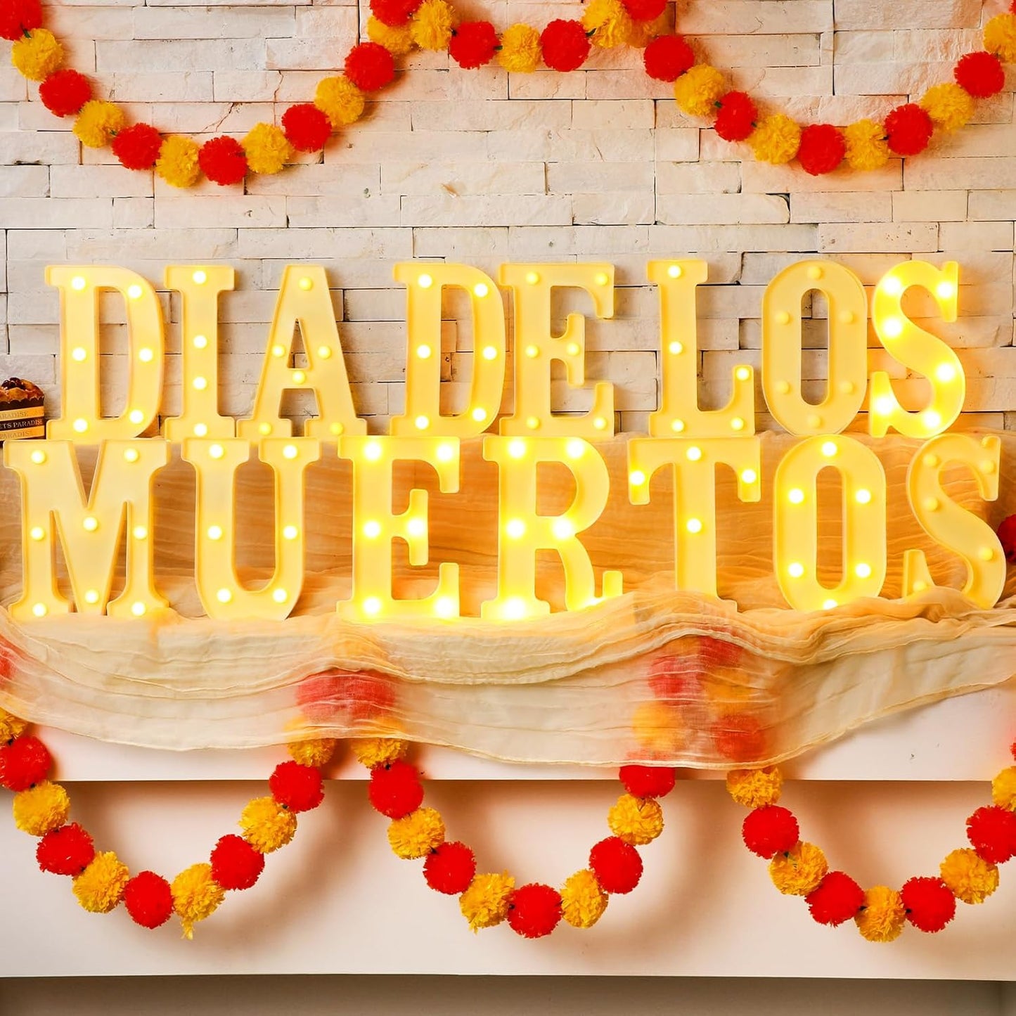 15 Pcs Day of The Dead Decorations Dia De Los Muertos Large LED Letter Signs LED Lights Battery Powered Table Decorations for Mexican Fiesta Party