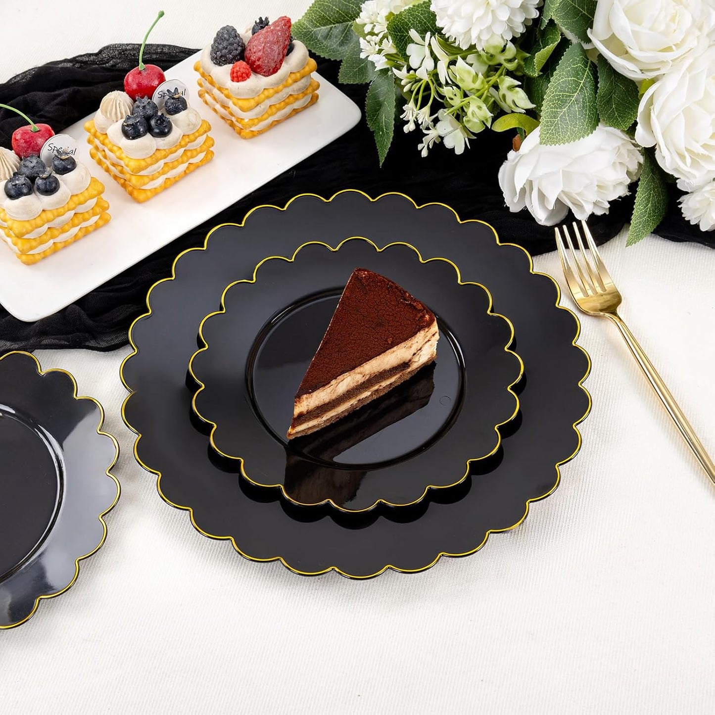 supernal 100pcs Black and Gold Plastic Dinnerware Set - Scalloped Disposable Plates Heavy Duty Gold And Black Plastic Plates Service for 50 Guests,Perfect for Party Birthday Wedding Festival