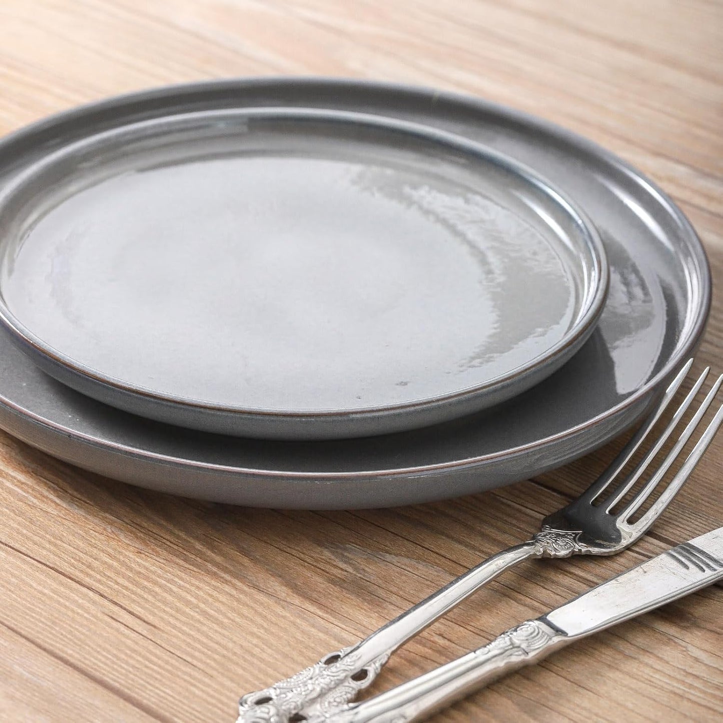 Ceramic Dinner Plates Set of 4,Stoneware 8 Inch,Microwave,Dishwasher and Oven Safe,Porcelain Dessert Plates for Pasta,Salad and Steak,Dishes Set for Kitchen,Scratch Resistant,Gray