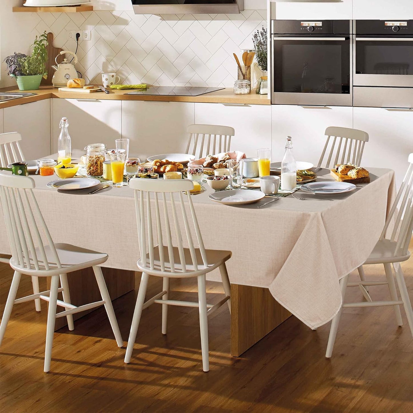 Fitable Faux Linen Beige Tablecloth Rectangle 60 x 84 Inch - Fabric Neutral Table Cloth for 6 Foot Tables, Faux Burlap Kitchen Table Cover for Dining, Party, Farmhouse, Outdoor Picnic, Camping