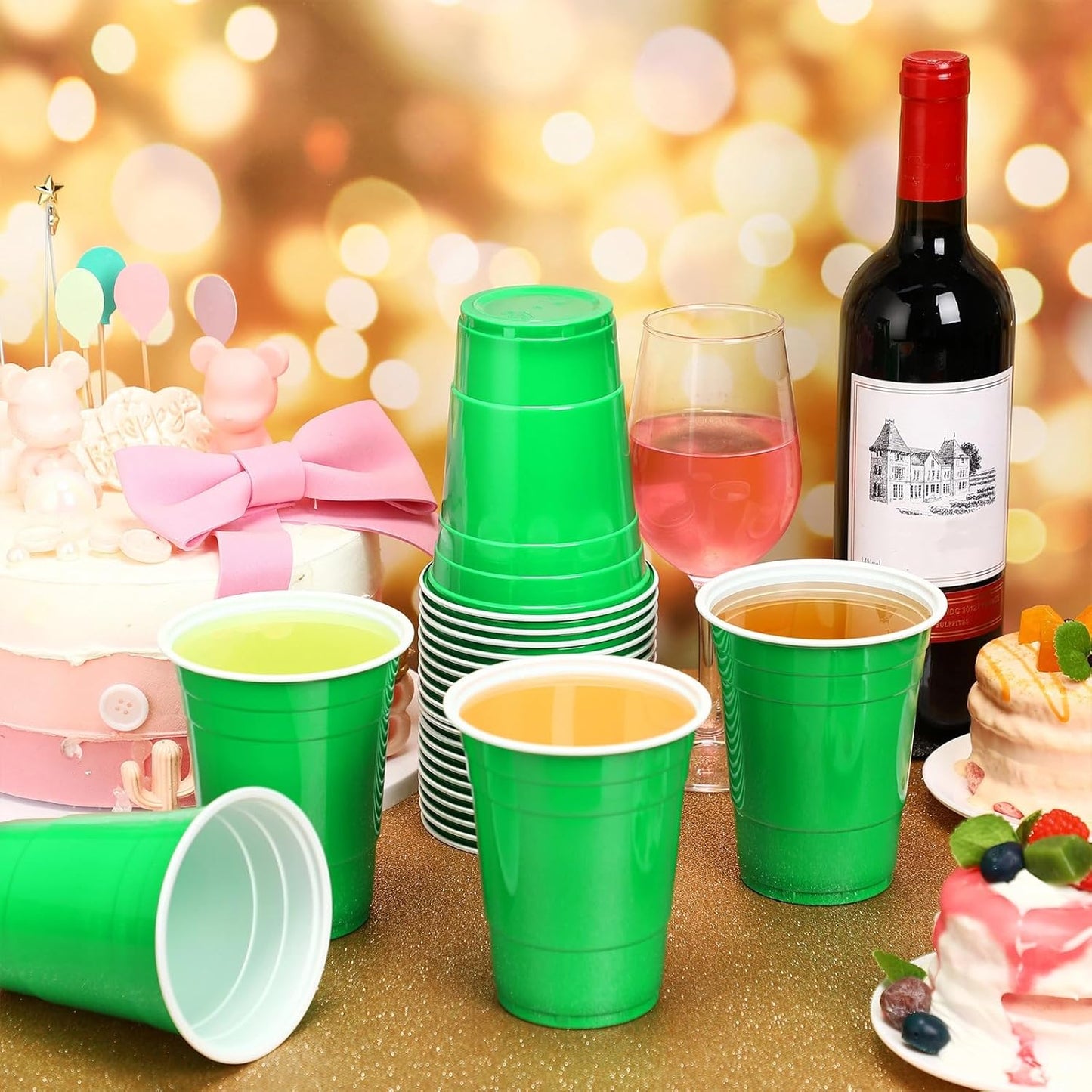 Lounsweer 100 Pack 16 Ounce Christmas Plastic Party Cups Disposable Heavy Duty Drinking Water Cups for Holiday Christmas Festival Wedding New Year Birthday Party Supplies(Green)