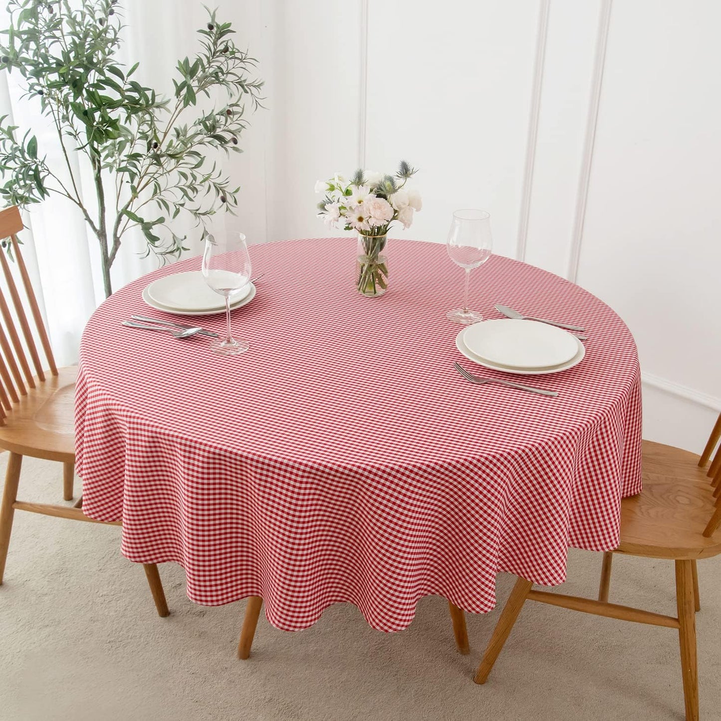 maxmill Round Checkered Tablecloth Spillproof Wrinkle Free Heavy Weight Gingham Table Cloth for Circular Table Cover Buffalo Plaid for Buffet Banquet Christmas Party Holiday Dinner 70 Inch Red White