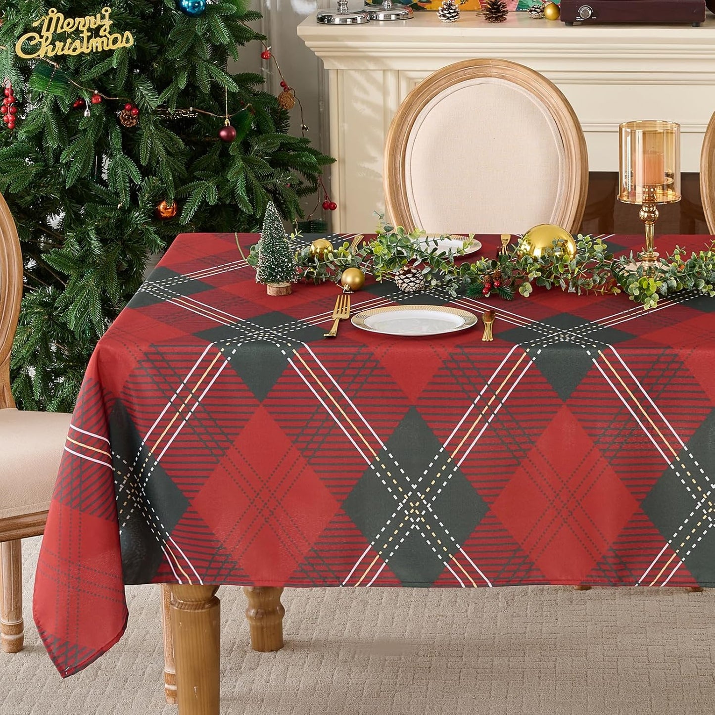 Christmas Tablecloth Rectangular 60x84 Inch Waterproof, Machine Washable Checkered Polyester Table Cover for Xmas Party, Winter Holiday Home Decoration in Festive Checkered Green 1pack